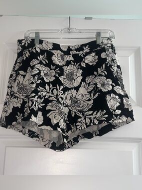 Old Navy High‑Rise Playa Floral Shorts